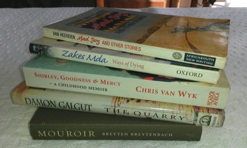 A few of my second hand finds: I am looking forward to the memoir by the late Chris van Wyk and the Ettiene van Heerden on top is signed (but sadly the only one of his books I was able to locate in translation).